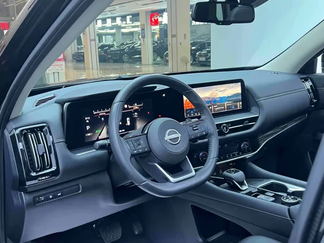 Nissan Terra — Фото автомобиля 9