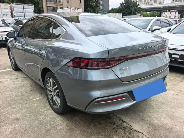 BYD Qin PLUS — Фото автомобиля 6