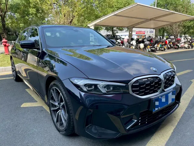 BMW 3 Series — Фото автомобиля 2