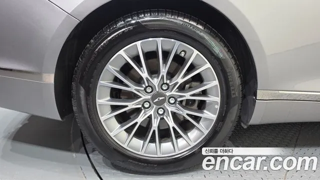Genesis G80 RG3 — Фото автомобиля 5
