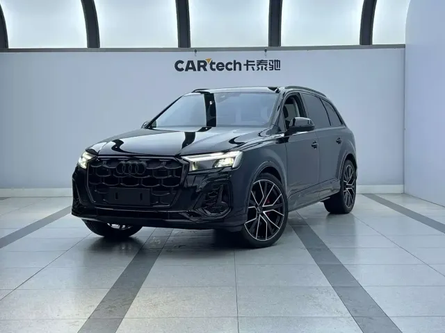 Фотография автомобиля — Audi Q7
