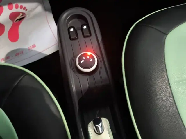 Wuling Hongguang Mini EV — Фото автомобиля 13