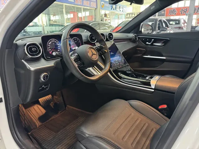 Mercedes-Benz C-Class — Фото автомобиля 7