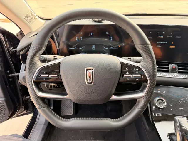 Bestune B70 — Фото автомобиля 7