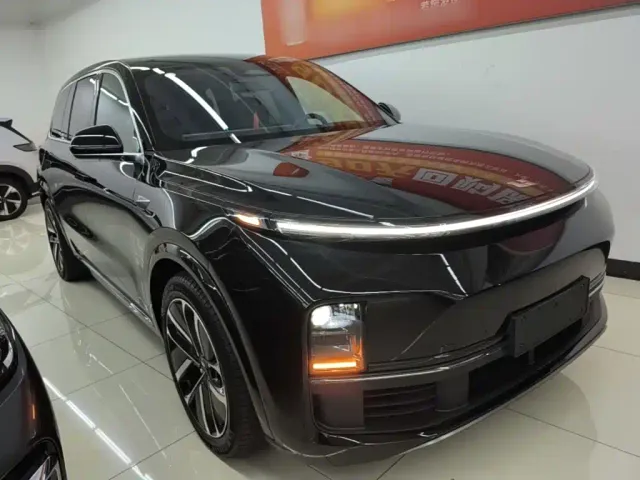 Li Auto L9 — Фото автомобиля 3