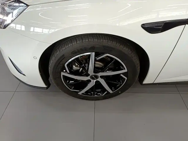 BYD Seal 07 DM-i — Фото автомобиля 22