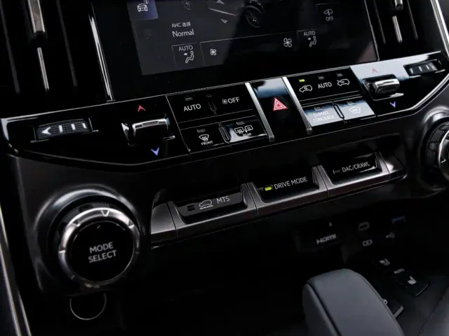 Lexus LX — Фото автомобиля 9