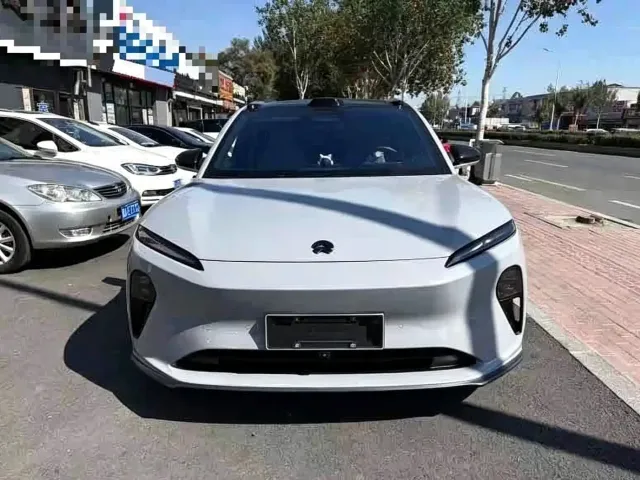 Nio ET5 Touring — Фото автомобиля 2