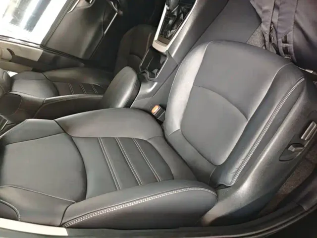 Toyota RAV4 — Фото автомобиля 19