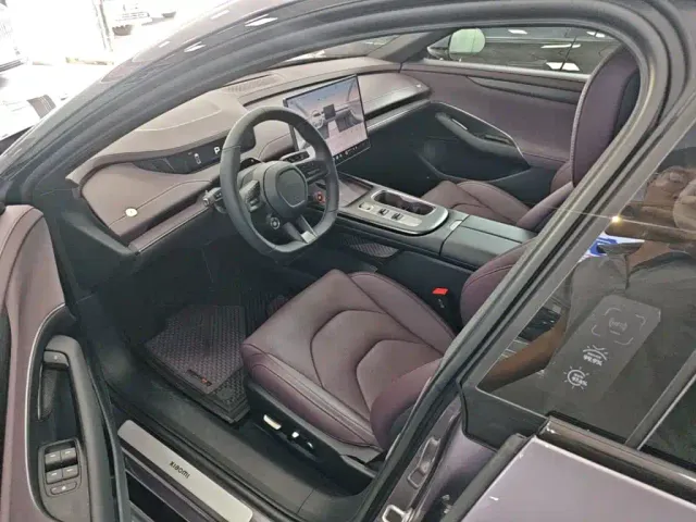 Xiaomi SU7 — Фото автомобиля 14