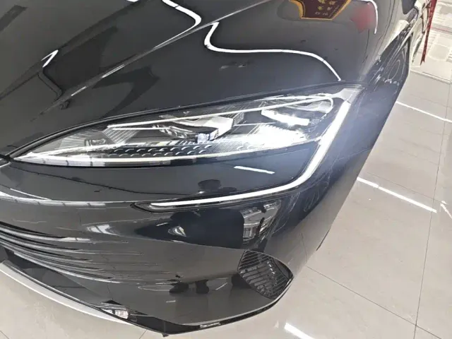 BYD Seal — Фото автомобиля 23