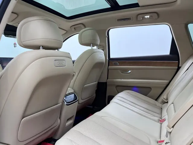 AITO Wenjie AITO M7 2024 Model 1.5T Smart Drive RWD Max 5-Seater — Фото автомобиля 17