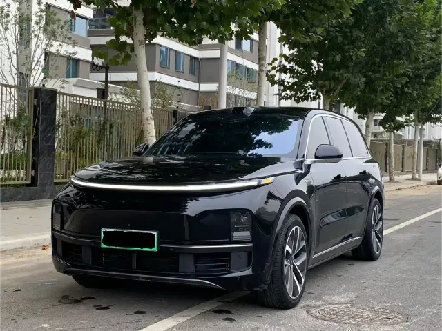 Li Auto L9 — Фото автомобиля 2