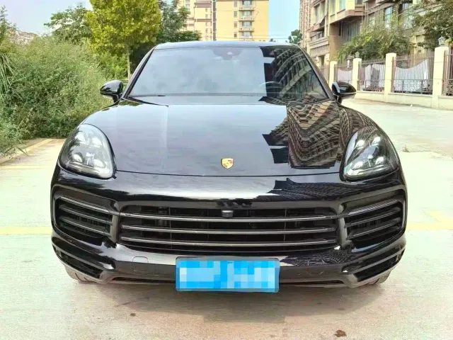 Porsche Cayenne — Фото автомобиля 2