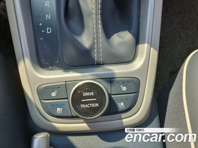 Hyundai Venue — Фото автомобиля 19
