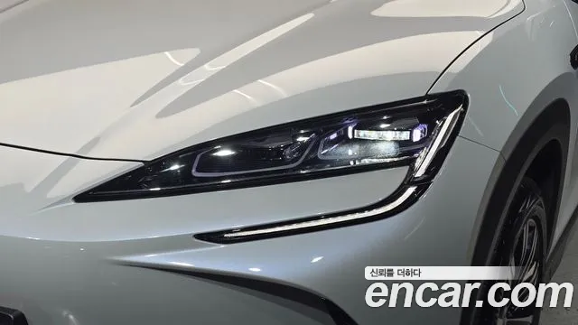 BYD Sealion 7 — Фото автомобиля 7