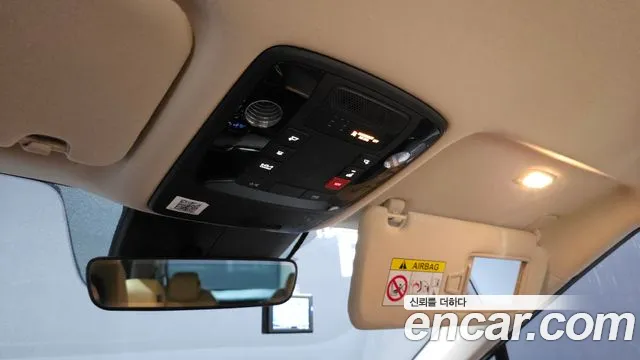 Kia Carnival Generation 4 — Фото автомобиля 17