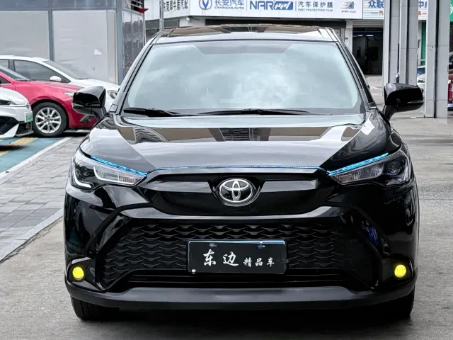Toyota Frontlander — Фото автомобиля 12