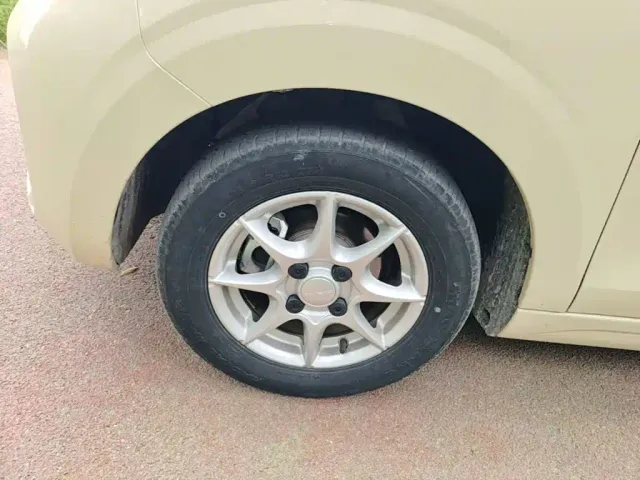 Roewe Clever — Фото автомобиля 22