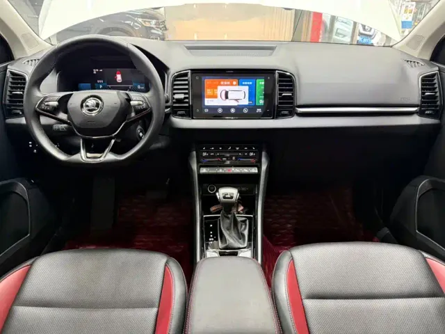 Skoda Karoq — Фото автомобиля 19