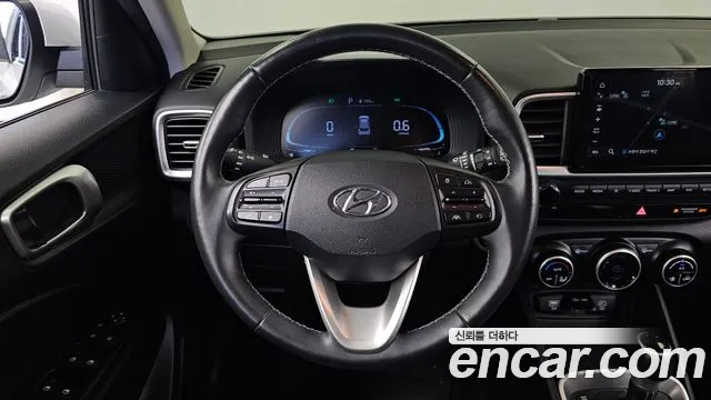 Hyundai Venue — Фото автомобиля 13