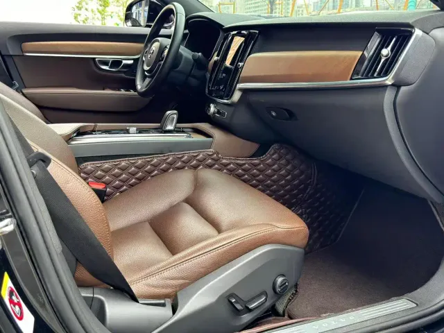 Volvo S90 — Фото автомобиля 6