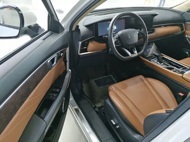 Bestune T99 — Фото автомобиля 15