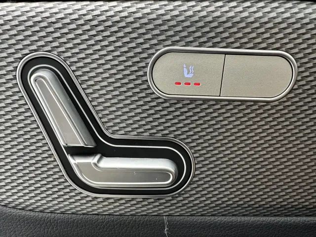 Mercedes-Benz GLA-Class — Фото автомобиля 12