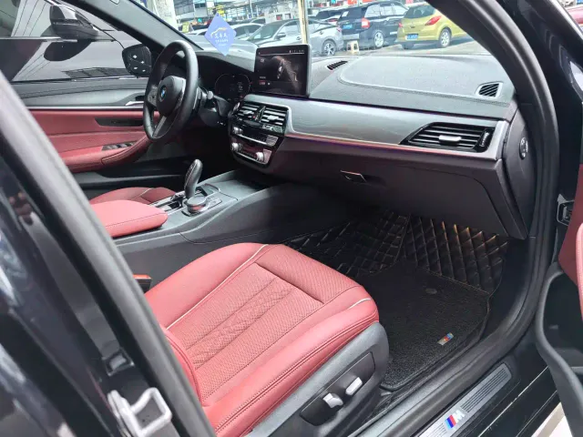 BMW 5 Series — Фото автомобиля 7