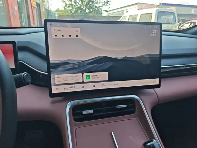 Geely Galaxy L6 — Фото автомобиля 12