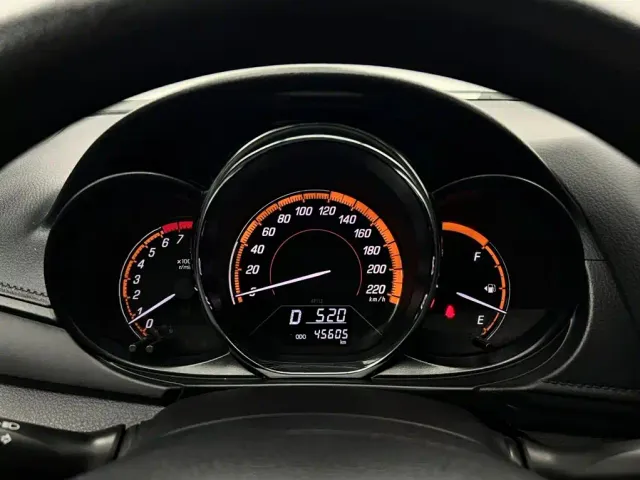 Toyota YARiS L Zhi Xuan — Фото автомобиля 11