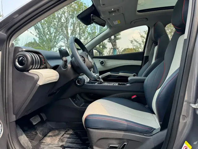 BYD Yuan PLUS — Фото автомобиля 13