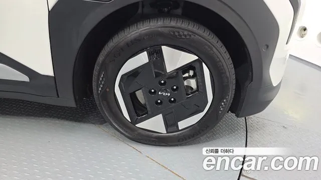 Kia EV3 — Фото автомобиля 21