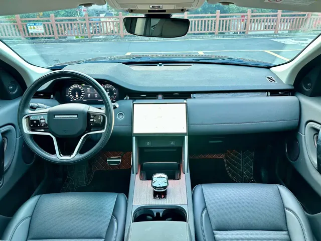Land Rover Discovery Sport — Фото автомобиля 16