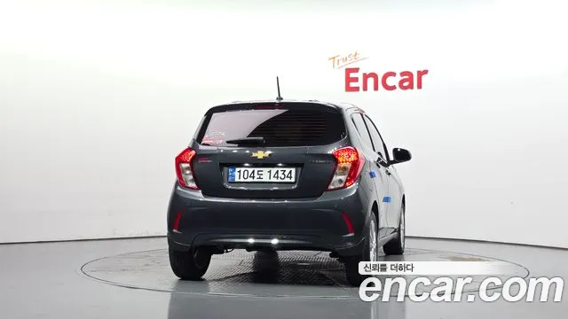 Chevrolet Spark — Фото автомобиля 4
