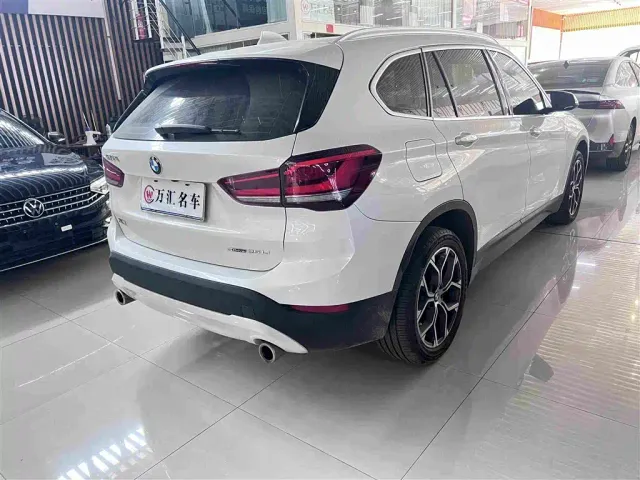 BMW X1 — Фото автомобиля 11