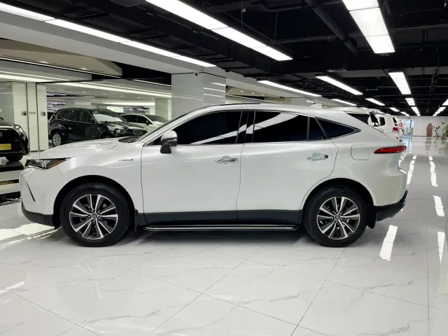 Toyota Harrier — Фото автомобиля 7