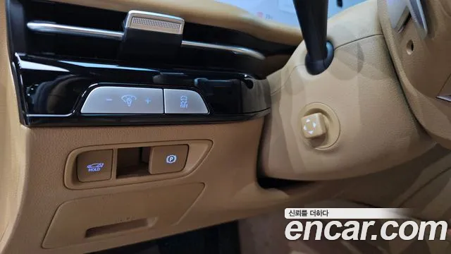Genesis G80 Бензин 2.5 турбо AWD — Фото автомобиля 21