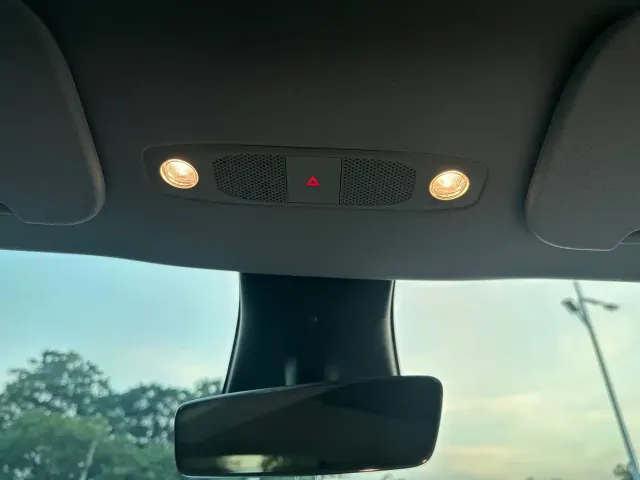 Tesla Model Y — Фото автомобиля 3