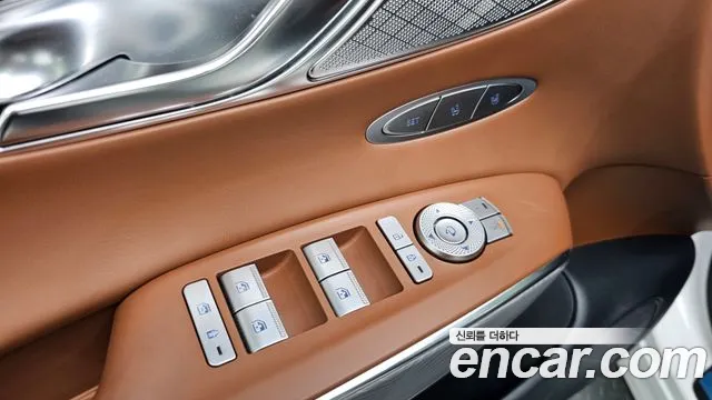 Genesis GV70 2.5T Бензин AWD — Фото автомобиля 28