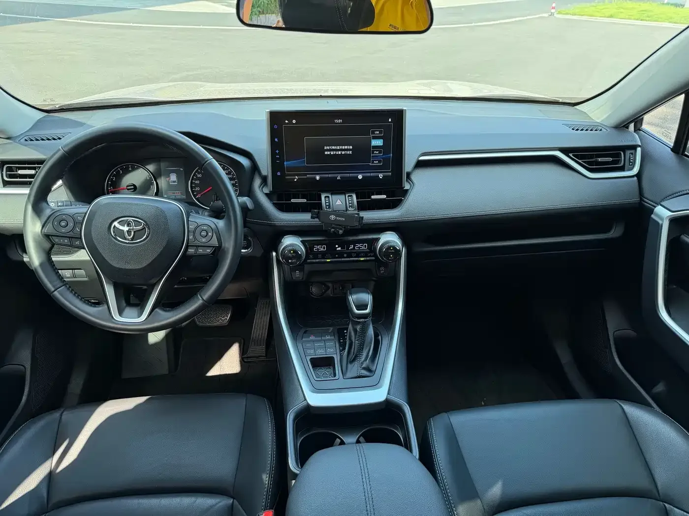 Toyota Wildlander 2022 2.0L CVT AWD Luxury PLUS Edition — Фото автомобиля 6