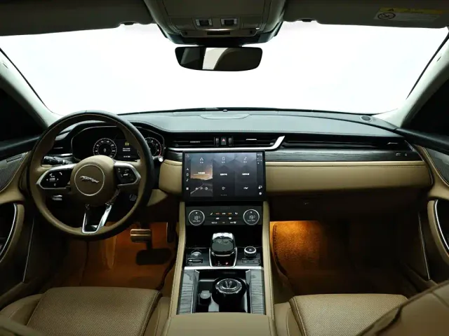 Jaguar XFL — Фото автомобиля 15