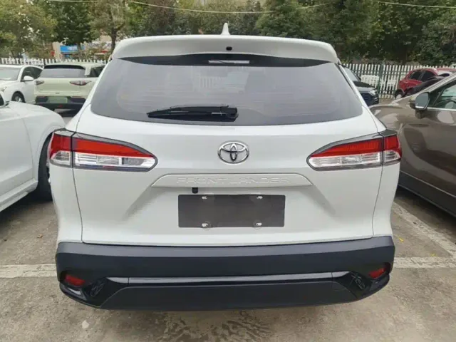 Toyota Frontlander — Фото автомобиля 5