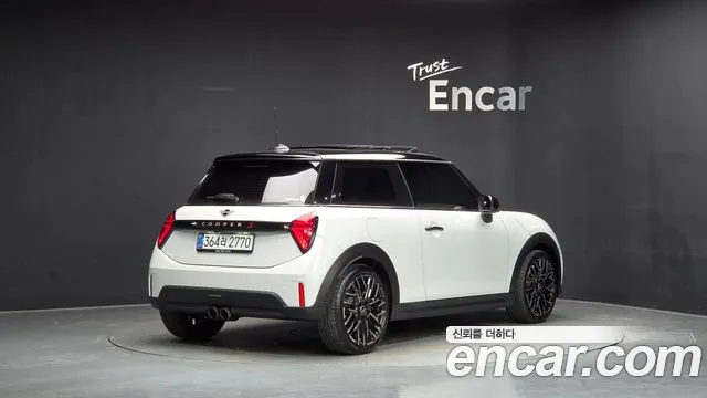 MINI Cooper 4th Gen — Фото автомобиля 2