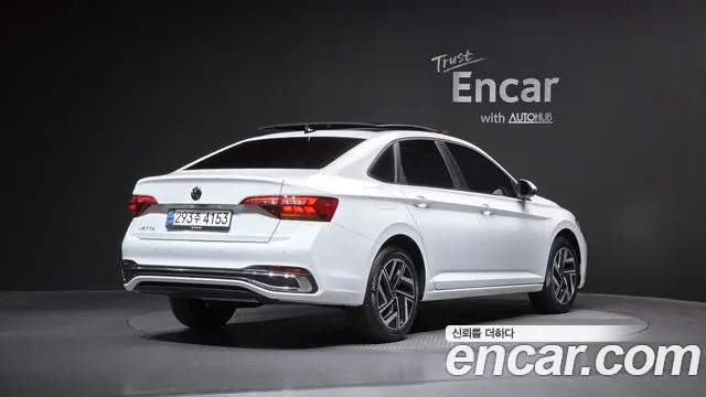 Volkswagen Jetta — Фото автомобиля 2