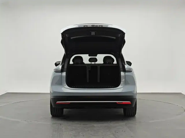 Nio ES6 — Фото автомобиля 10