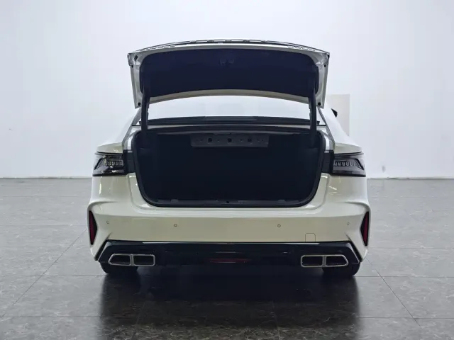 Chery Arrizo 8 — Фото автомобиля 12