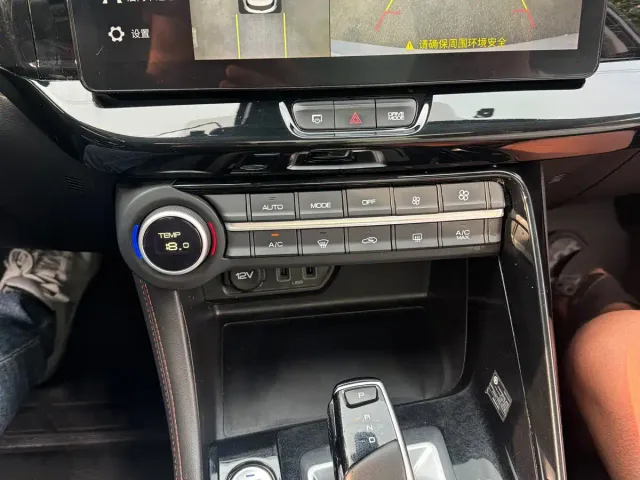 Dongfeng Fengshen AX7 — Фото автомобиля 14