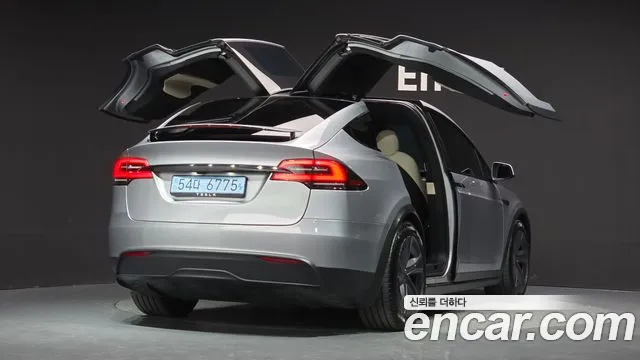 Фотография автомобиля — Tesla Model X