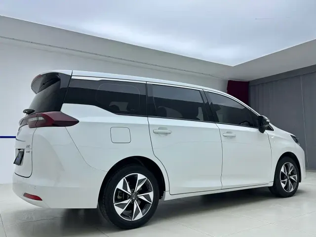 GAC Trumpchi M6 — Фото автомобиля 6